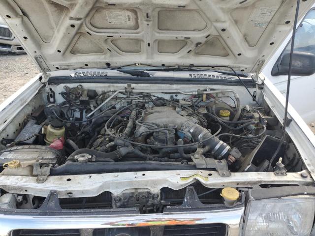 Photo 11 from auction – 2000 NISSAN FRONTIER C with VIN 1N6ED27T1YC330002