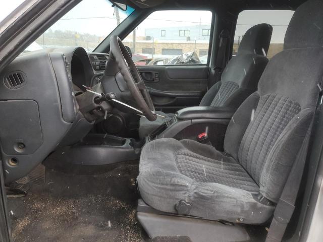 Photo 7 from auction – 2000 CHEVROLET BLAZER with VIN 1GNDT13W3Y2396950