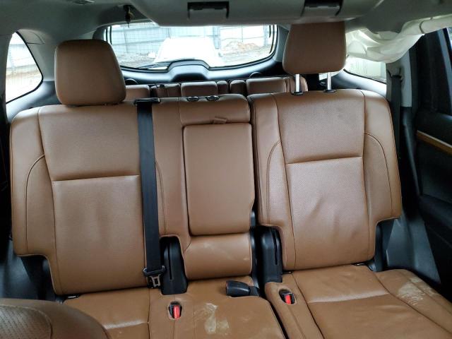 Photo 10 from auction – 2018 TOYOTA HIGHLANDER with VIN 5TDYZRFH9JS237160