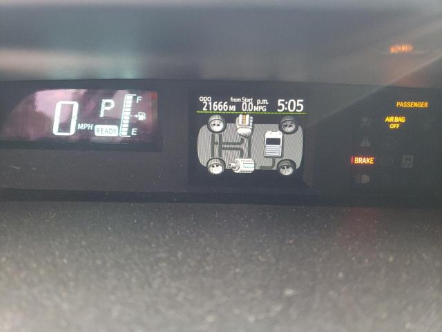 Photo 9 from auction – 2014 TOYOTA PRIUS C with VIN JTDKDTB3XE1084349