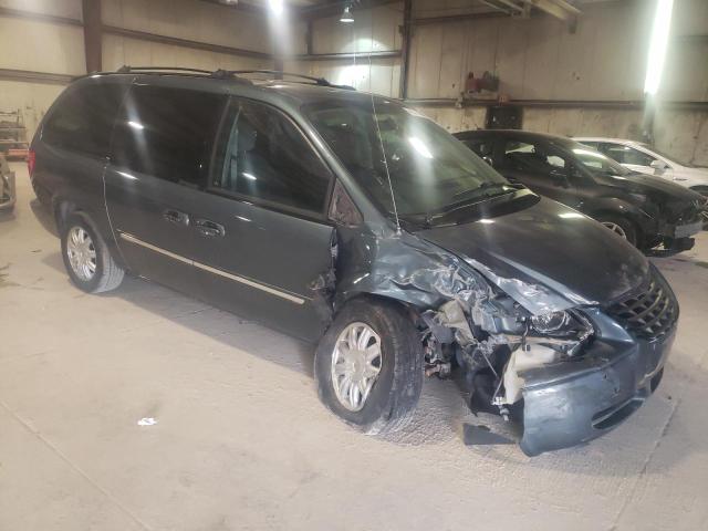 Photo 4 from auction – 2006 CHRYSLER TOWN & COU with VIN 2A4GP54L56R651239