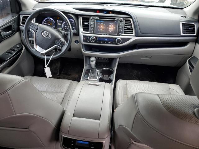 Photo 8 from auction – 2017 TOYOTA HIGHLANDER with VIN 5TDDZRFH1HS442755