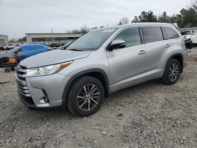 TOYOTA HIGHLANDER 2017 with VIN 5TDKZRFH9HS525731 - Photo from auction