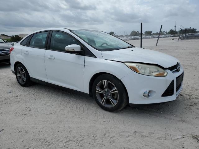 Photo 4 from auction – 2014 FORD FOCUS SE with VIN 1FADP3F23EL230103