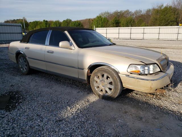 Photo 4 from auction – 2003 LINCOLN TOWN CAR C with VIN 1LNHM83W93Y624032