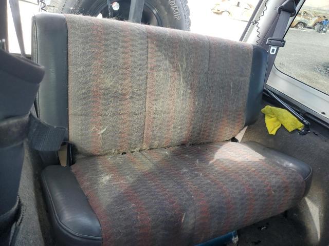 Photo 10 from auction – 2000 JEEP WRANGLER / with VIN 1J4FA49S9YP738458