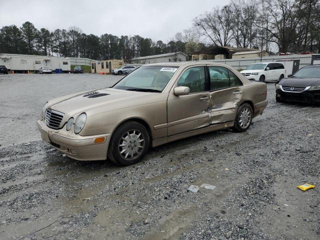 صورة رقم 1 من المزاد - 2000 MERCEDES-BENZ E 320 مع VIN WDBJF65J4YB003425