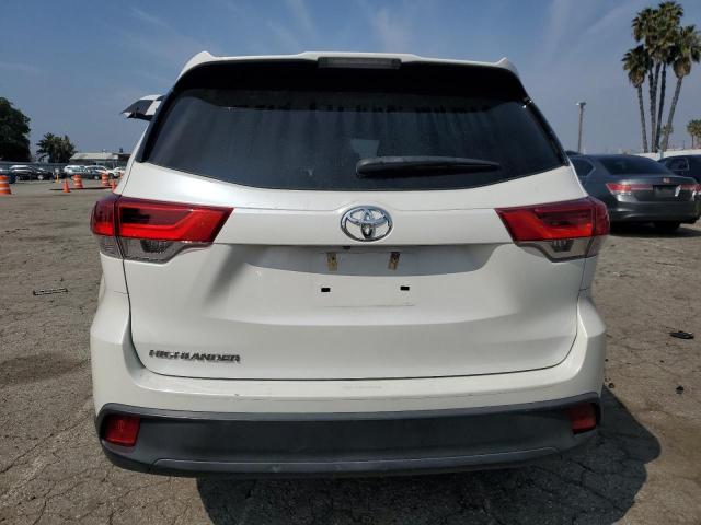Photo 6 from auction – 2018 TOYOTA HIGHLANDER with VIN 5TDZARFH1JS041760