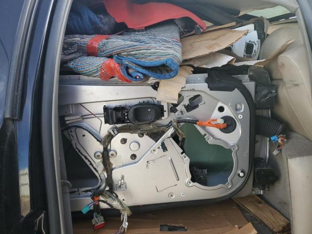 Photo 10 from auction – 2002 CHEVROLET SUBURBAN K with VIN 3GNFK16Z22G241578