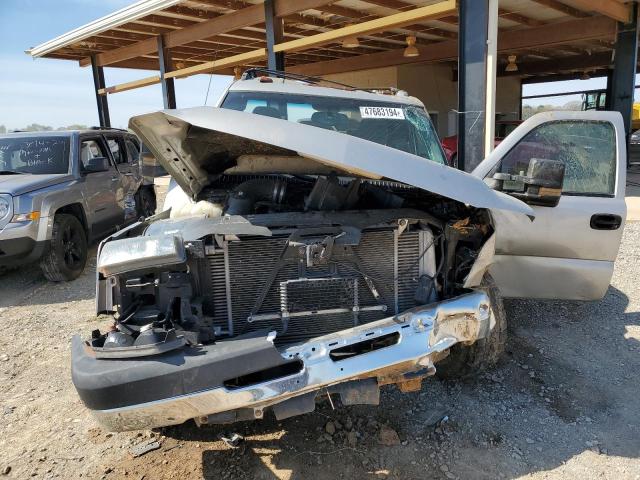Photo 5 from auction – 2005 CHEVROLET 3500 SILVE with VIN 1GCHK23245F860042