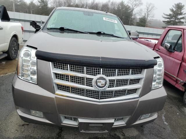 Photo 5 from auction – 2011 CADILLAC ESCALADE P with VIN 1GYS4DEF4BR216301