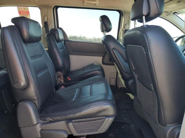 Photo 11 from auction – 2010 DODGE GRAND CARA with VIN 2D4RN5D14AR444422