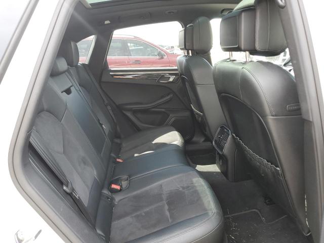 Photo 10 from auction – 2018 PORSCHE MACAN with VIN WP1AA2A52JLB04074