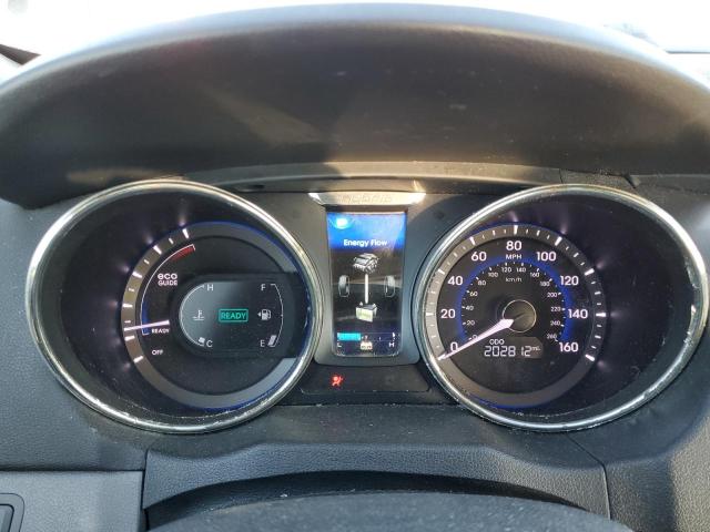 Photo 9 from auction – 2011 HYUNDAI SONATA HYB with VIN KMHEC4A48BA006868