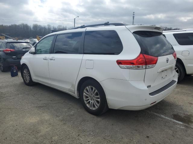 Photo 2 from auction – 2011 TOYOTA SIENNA XLE with VIN 5TDYK3DCXBS087182