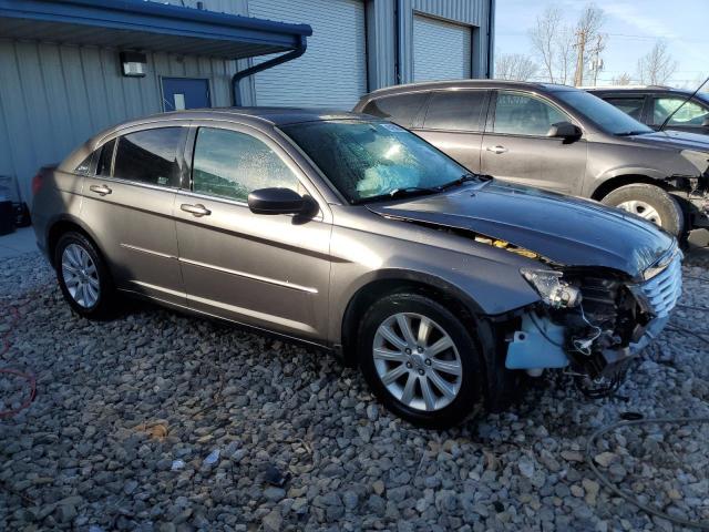 Photo 4 from auction – 2014 CHRYSLER 200 TOURIN with VIN 1C3CCBBB2EN237103