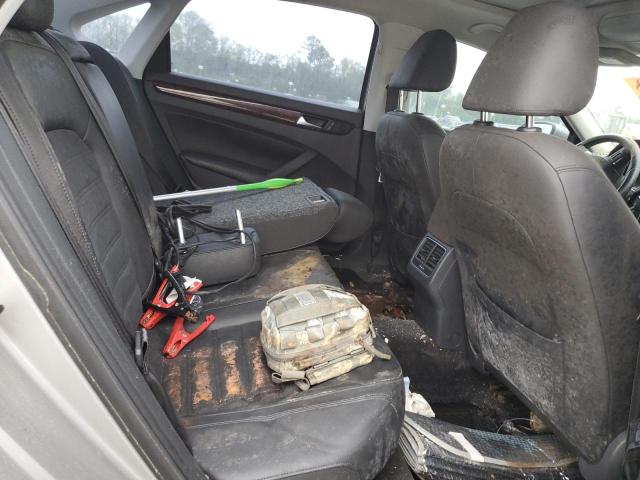 Photo 10 from auction – 2013 VOLKSWAGEN PASSAT SEL with VIN 1VWCH7A30DC040717