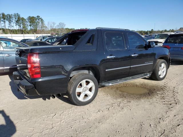 Photo 3 from auction – 2013 CHEVROLET AVALANCHE with VIN 3GNMCGE07DG232310