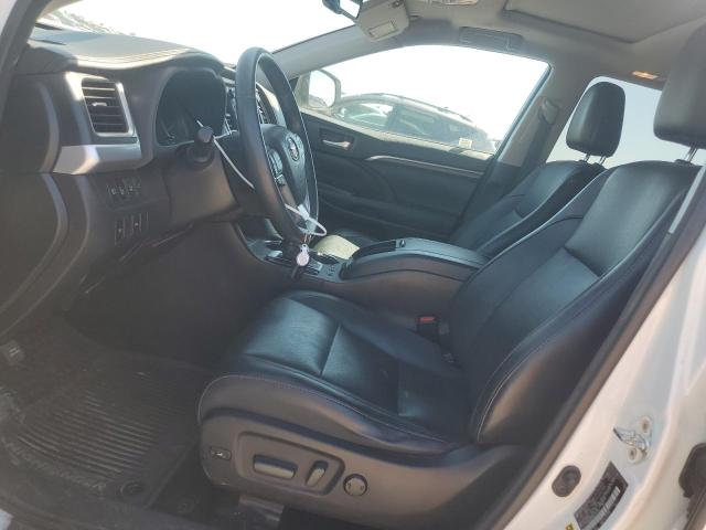 Photo 7 from auction – 2016 TOYOTA HIGHLANDER with VIN 5TDDKRFH7GS296378