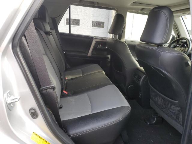 Photo 11 from auction – 2019 TOYOTA 4RUNNER SR with VIN JTEBU5JRXK5689201