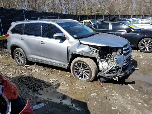 Photo 4 from auction – 2017 TOYOTA HIGHLANDER with VIN 5TDJZRFH2HS444274