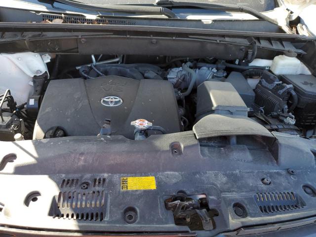 Photo 11 from auction – 2018 TOYOTA HIGHLANDER with VIN 5TDDZRFH6JS892679