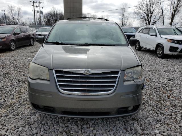 Photo 5 from auction – 2010 CHRYSLER TOWN & COU with VIN 2A4RR5DX1AR454759
