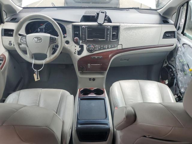 Photo 8 from auction – 2011 TOYOTA SIENNA XLE with VIN 5TDYK3DCXBS087182