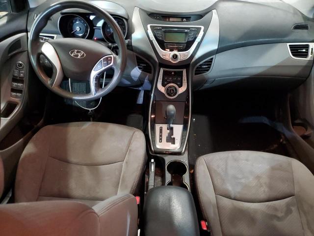 Photo 8 from auction – 2012 HYUNDAI ELANTRA GL with VIN 5NPDH4AE7CH143899