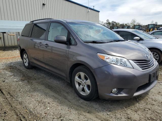 Photo 4 from auction – 2016 TOYOTA SIENNA LE with VIN 5TDKK3DC8GS746728
