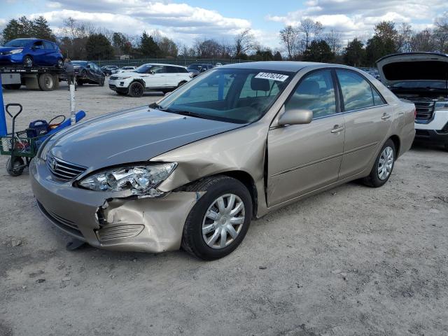 TOYOTA CAMRY LE 2005 with VIN 4T1BE30K15U963353 - Photo from auction