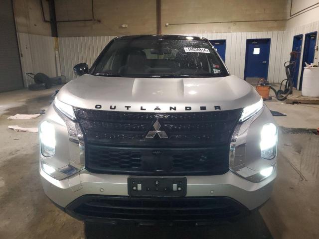 Photo 5 from auction – 2023 MITSUBISHI OUTLANDER with VIN JA4J3VA84PZ014741