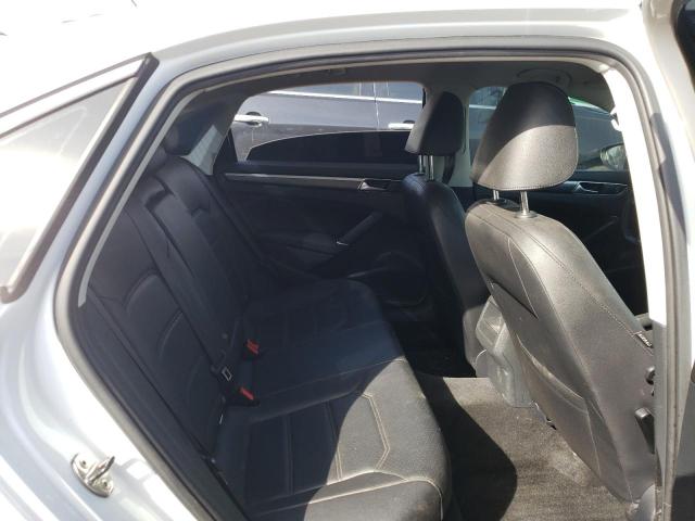 Photo 10 from auction – 2016 VOLKSWAGEN PASSAT S with VIN 1VWAT7A3XGC045238