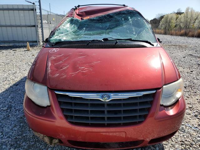 Photo 5 from auction – 2005 CHRYSLER TOWN & COU with VIN 2C4GP44R55R226316