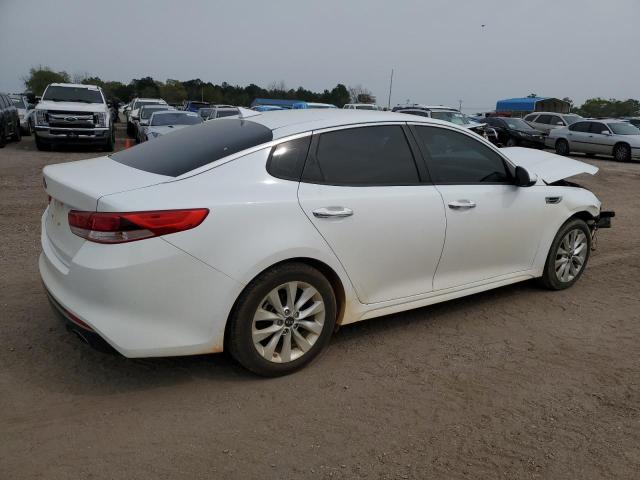 Photo 3 from auction – 2017 KIA OPTIMA LX with VIN 5XXGT4L30HG165074