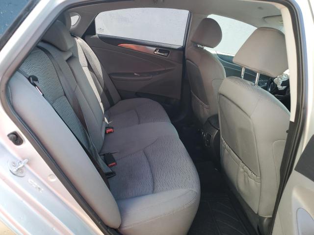 Photo 10 from auction – 2013 HYUNDAI SONATA HYB with VIN KMHEC4A47DA064621