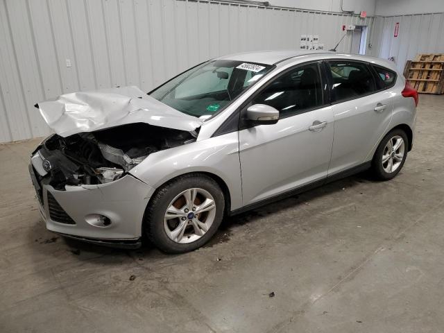 FORD FOCUS SE 2013 مع رقم تعريف المركبة 1FADP3K22DL325613 - صورة من المزاد