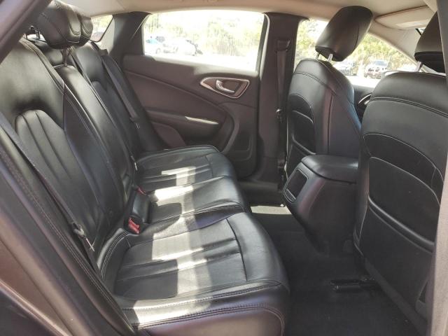 Photo 10 from auction – 2017 CHRYSLER 200 LIMITE with VIN 1C3CCCAB5HN502740