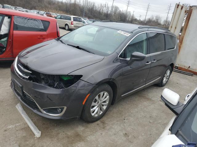 CHRYSLER PACIFICA T 2017 with VIN 2C4RC1BG1HR702991 - Photo from auction