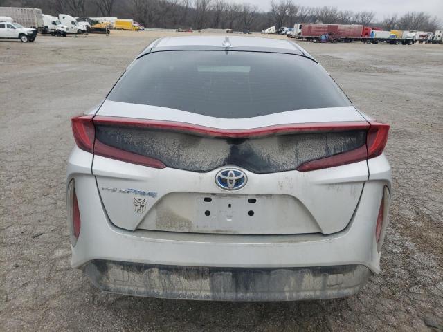 Photo 6 from auction – 2018 TOYOTA PRIUS PRIM with VIN JTDKARFP6J3096165