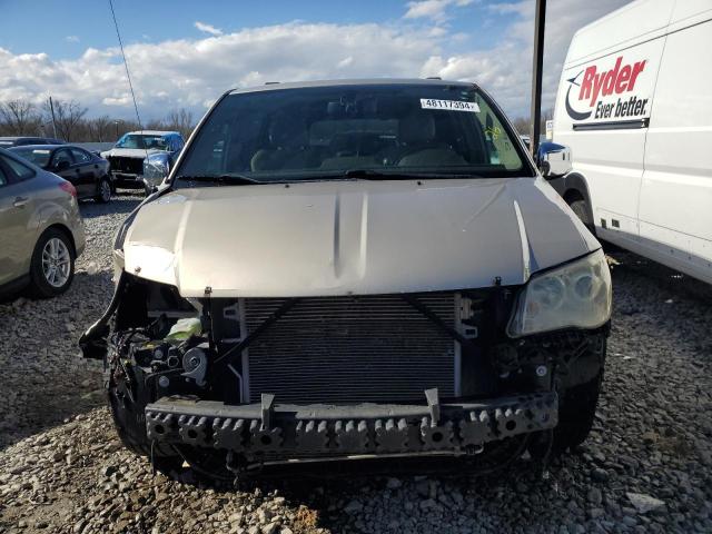 Photo 5 from auction – 2016 CHRYSLER TOWN & COU with VIN 2C4RC1GG7GR261956