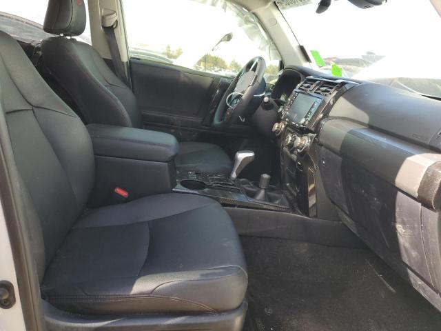 Photo 7 from auction – 2022 TOYOTA 4RUNNER SR with VIN JTERU5JRXN6028037