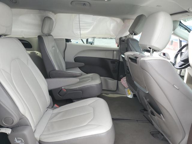 Photo 11 from auction – 2017 CHRYSLER PACIFICA T with VIN 2C4RC1EG4HR593065
