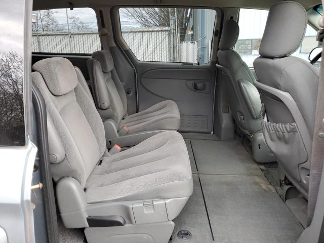 Photo 11 from auction – 2005 CHRYSLER TOWN & COU with VIN 2C4GP44R65R590096