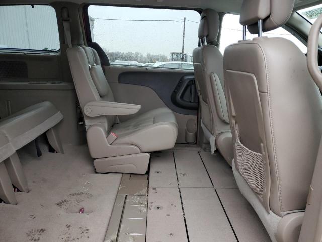 Photo 11 from auction – 2013 CHRYSLER TOWN & COU with VIN 2C4RC1CG6DR534029