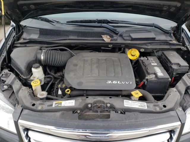 Photo 12 from auction – 2015 CHRYSLER TOWN & COU with VIN 2C4RC1BG6FR694688