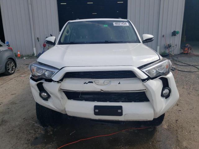 Photo 5 from auction – 2019 TOYOTA 4RUNNER SR with VIN JTEZU5JR4K5200449