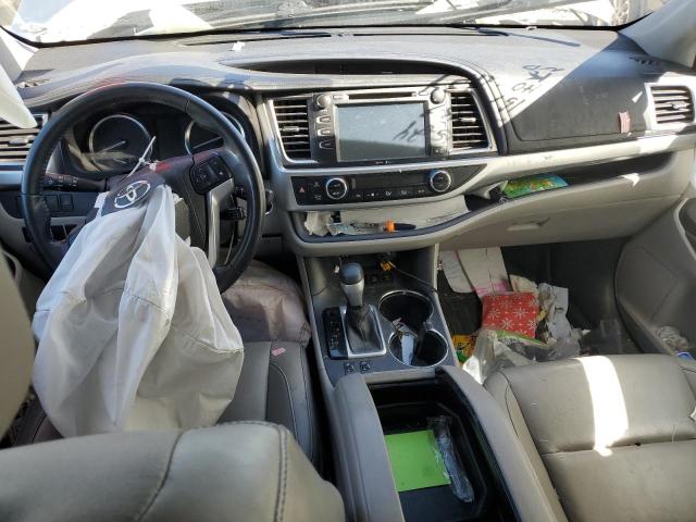 Photo 8 from auction – 2015 TOYOTA HIGHLANDER with VIN 5TDJKRFH8FS157457
