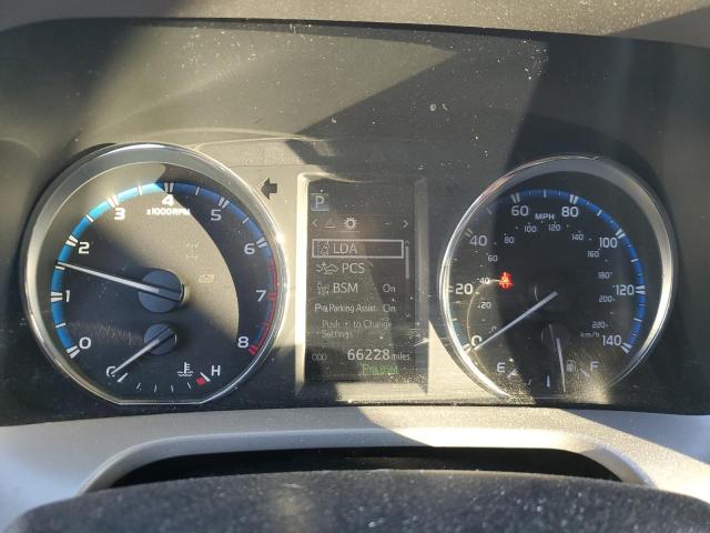 Photo 9 from auction – 2018 TOYOTA RAV4 LIMIT with VIN 2T3YFREV9JW452732