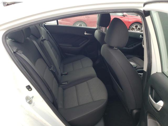 Photo 10 from auction – 2017 KIA FORTE LX with VIN 3KPFL4A78HE132401
